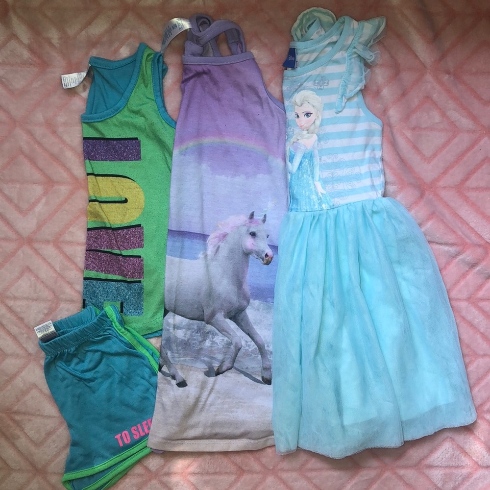 👧 Sz. 5 & 6 Jammies 💜